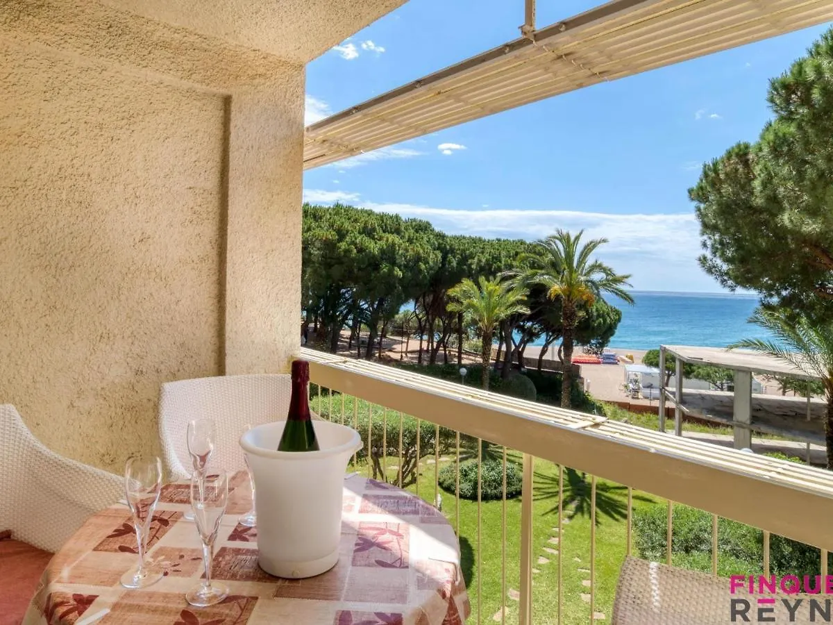 Cavall Bernat Platja d'Aro 0*,  Hiszpania